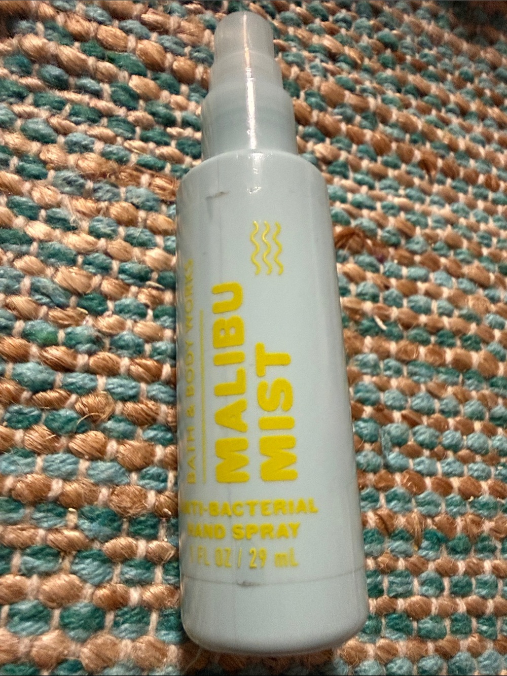 Bath & Body Works Malibu Mist Antibacterial Hand Spray - Light Blue